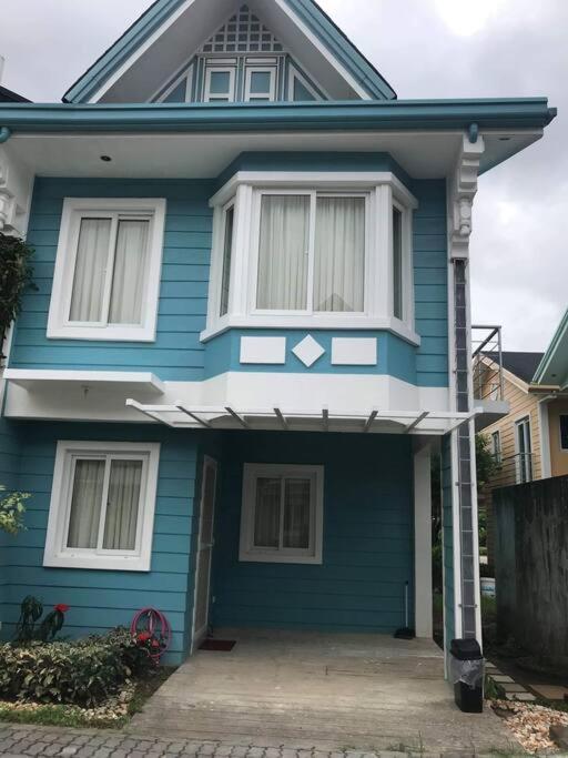 3 Bedrooms 3 Baths Victorian Style Townhouse Fully Furnished Batangas Exterior foto