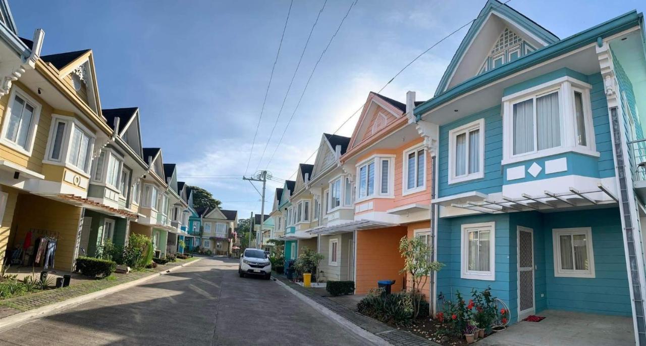 3 Bedrooms 3 Baths Victorian Style Townhouse Fully Furnished Batangas Exterior foto
